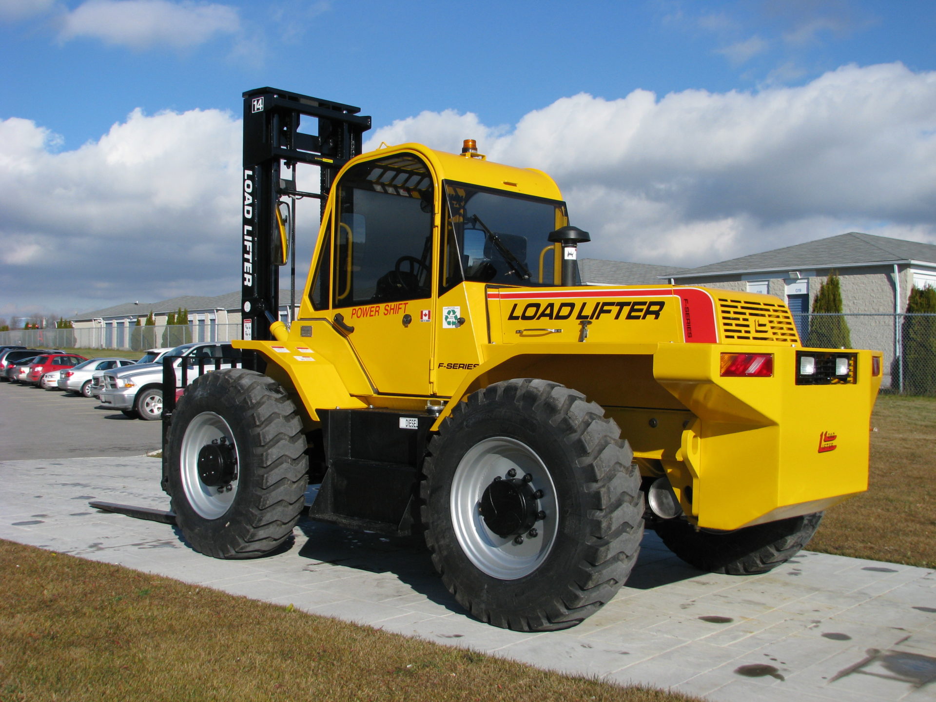 MidHigh Capacity 4WD RT Forklifts Western Materials