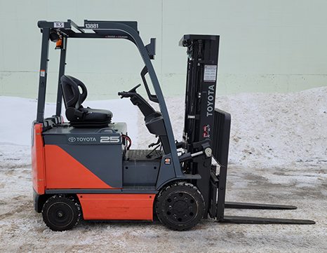 Used Toyota 8FBCU25 Electric Forklift - Right Side