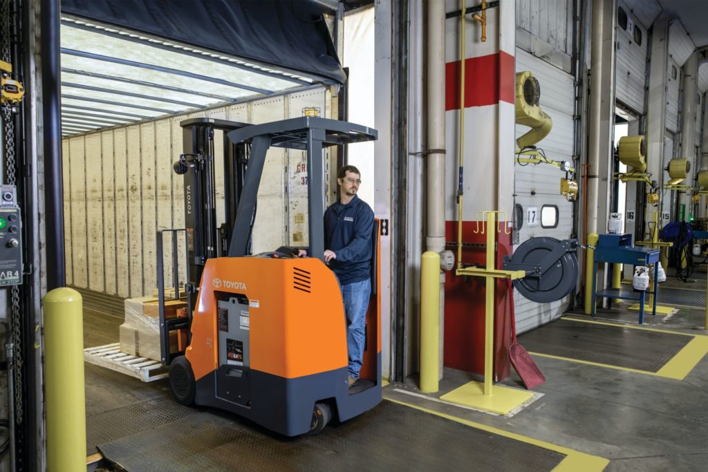 Stand-up Rider Forklift