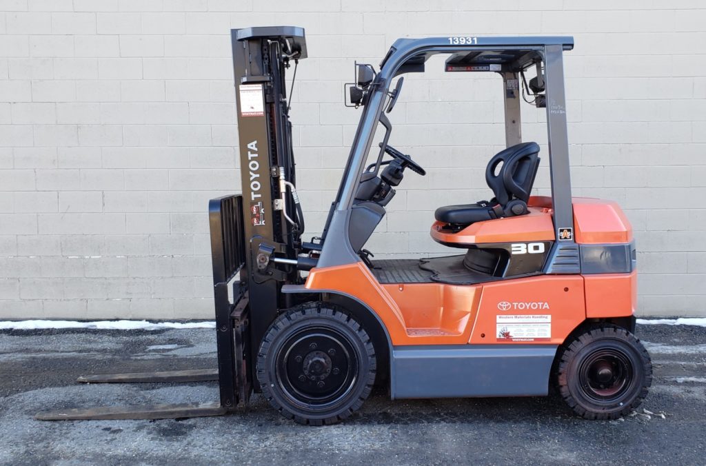 Used Toyota 7FB30 Electric Pneumatic Forklift- Left Side