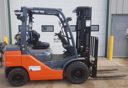 New Toyota 8FGU25 Pneumatic Forklift - Right Side