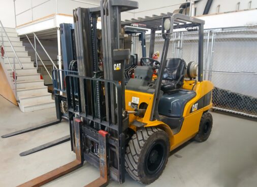 Used 2015 CATERPILLAR GP30N for sale from Alberta Western Materials Handling in Alberta. WestMat is a Toyota Dealer for Forklifts in Calgary, Edmonton, Red Deer, Grand Prairie, Lethbridge and Medicine Hat