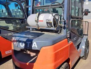 Used Toyota 8FGU32 Forklift for sale Western Materials Handling Alberta Edmonton WestMat