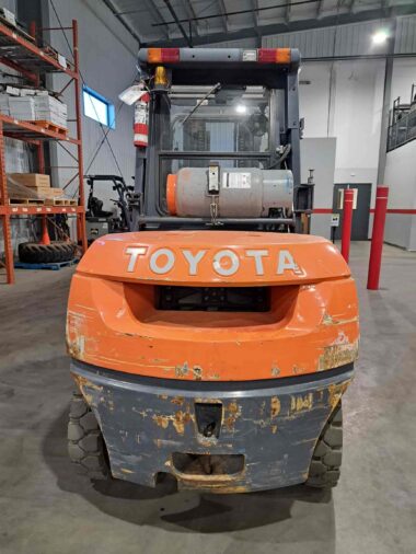 Used 2006 Toyota Forklift 7FGU45 Counterbalance Forklift For Sale Alberta Calgary Western Materials Handling WestMat