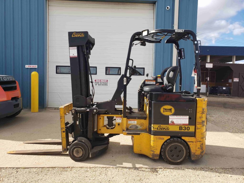 Used 2003 BENDI 3000 lb Electric Articulating Forklift Grand Prairie Alberta Western Materials Handling